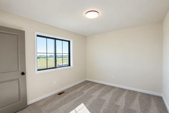 10227 Concord Drive S, Horace, ND 58047