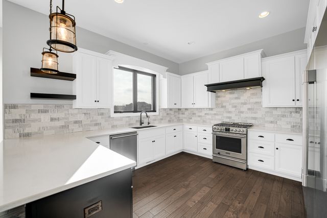 22303 Majestic Lane, Frankfort, IL 60423