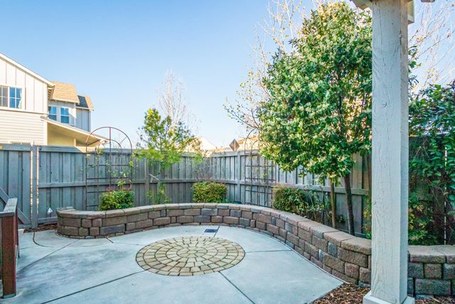 1821 Cannery Loop, Davis, CA 95616