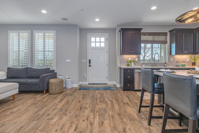 1821 Cannery Loop, Davis, CA 95616