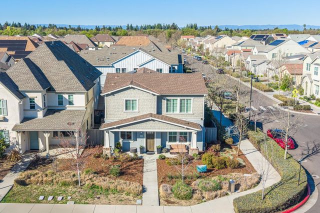 1821 Cannery Loop, Davis, CA 95616