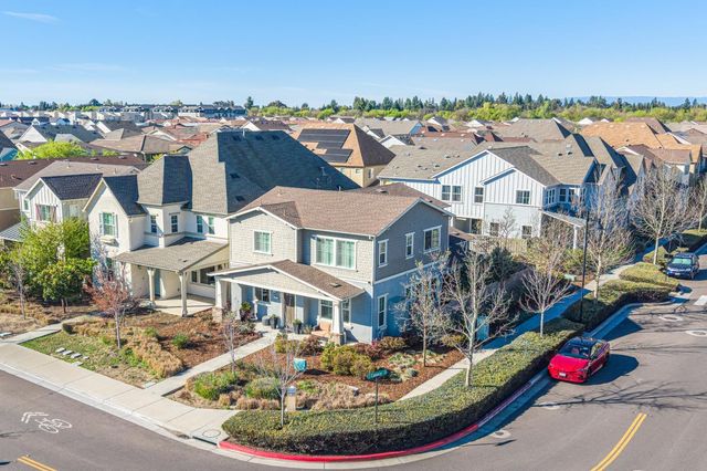 1821 Cannery Loop, Davis, CA 95616