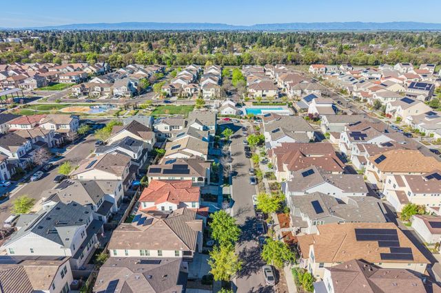 1821 Cannery Loop, Davis, CA 95616