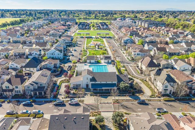 1821 Cannery Loop, Davis, CA 95616