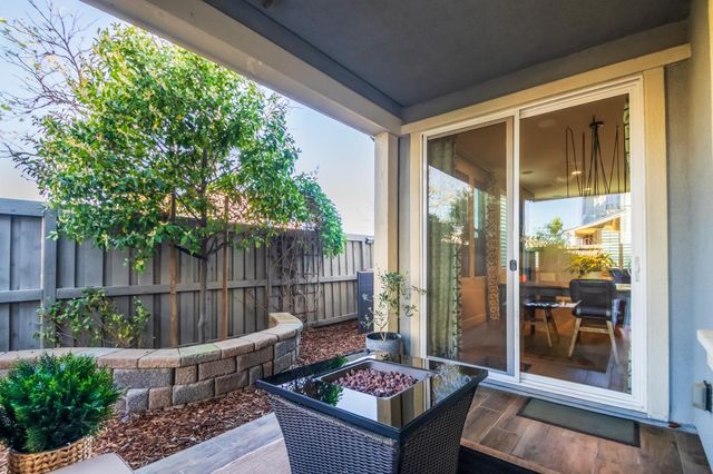 1821 Cannery Loop, Davis, CA 95616