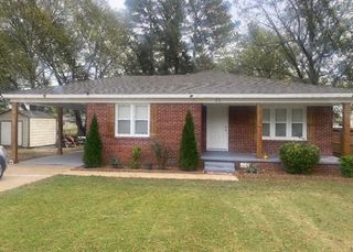 45 OAK ST, Savannah, TN 38372