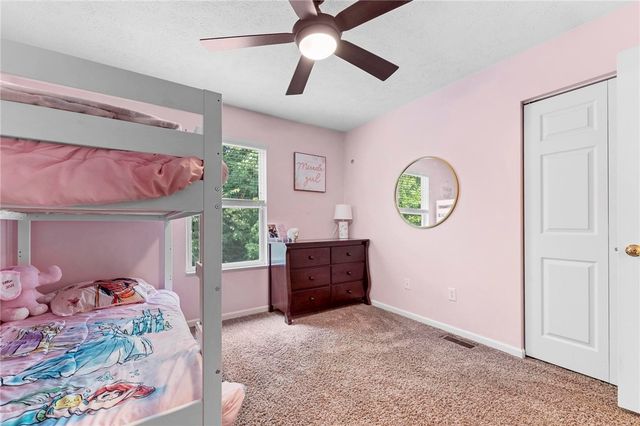 2293 Flint Dr, South Strabane, PA 15301