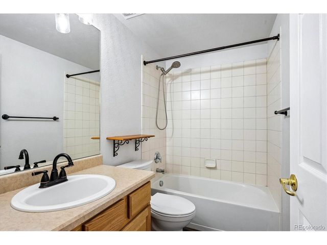 7459 S Biloxi Ct, Aurora, CO 80016