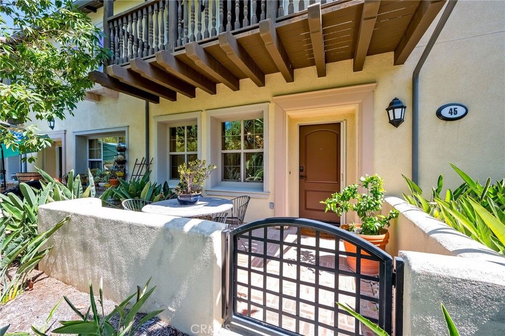 45 Iceberg Rose, Irvine, CA 92620 — exterior