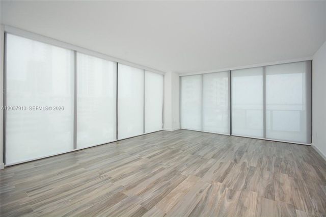 460 NE 28 Street 501, Miami, FL 33132