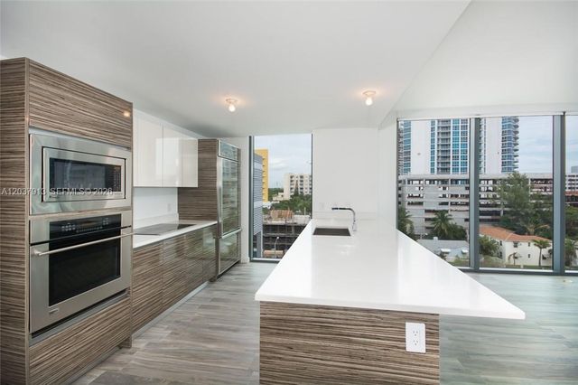 460 NE 28 Street 501, Miami, FL 33132
