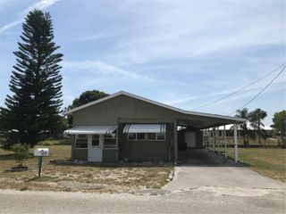 1474 Lake Dr, Okeechobee, FL 34974