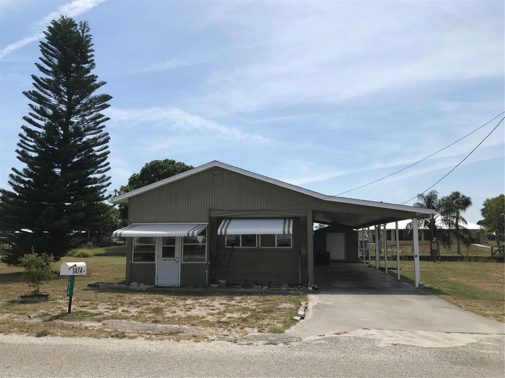 1474 Lake Dr, Okeechobee, FL 34974