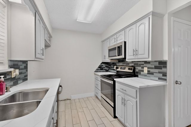 3002 Sandra Lane, Rowlett, TX 75088