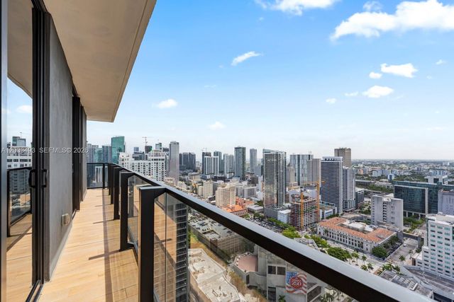 398 NE 5th St 3318, Miami, FL 33132