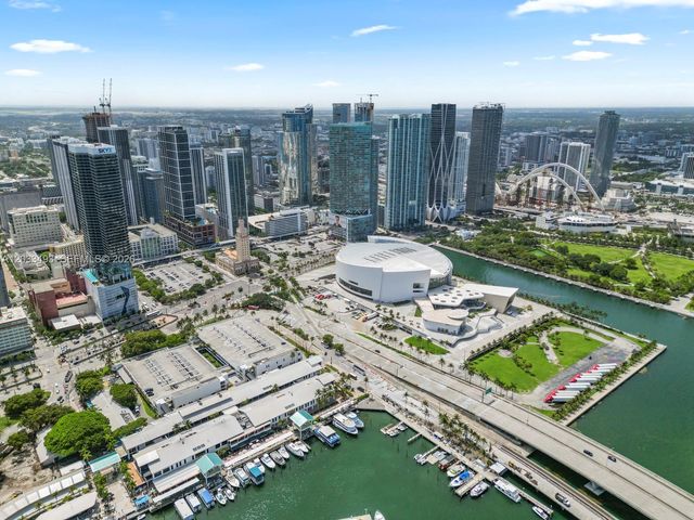 398 NE 5th St 3318, Miami, FL 33132