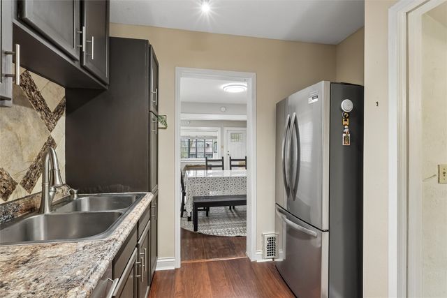 740 34th Street, Des Moines, IA 50312