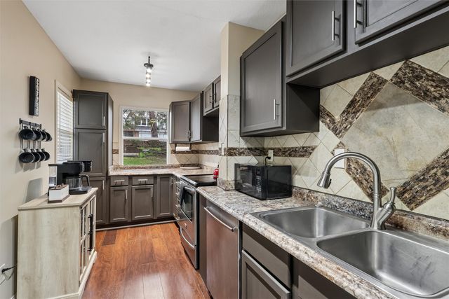 740 34th Street, Des Moines, IA 50312