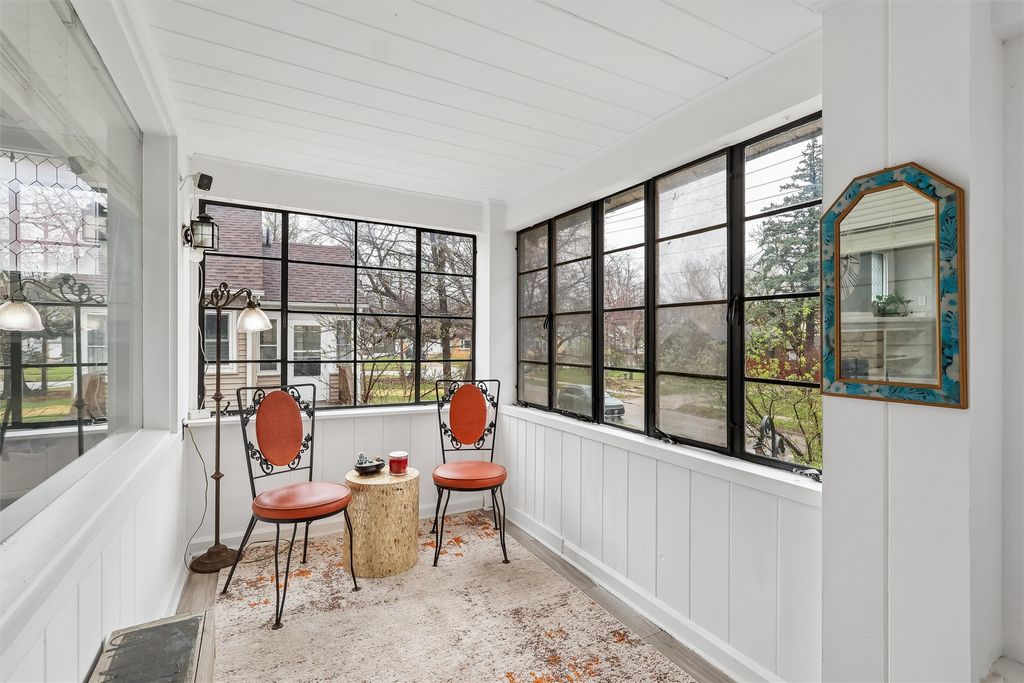 740 34th Street, Des Moines, IA 50312