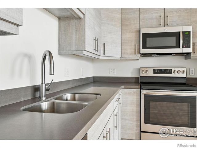 2835 W Parkside Place 305, Denver, CO 80221