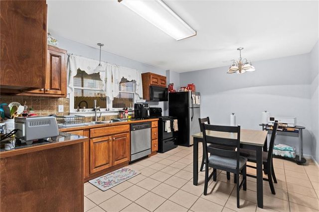 1039 Sammi Jo Lane, Dacula, GA 30019