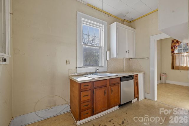 208 S Myrtle School Road, Gastonia, NC 28052