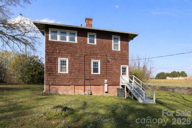 208 S Myrtle School Road, Gastonia, NC 28052