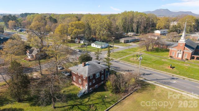 208 S Myrtle School Road, Gastonia, NC 28052