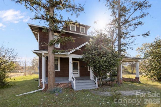 208 S Myrtle School Road, Gastonia, NC 28052