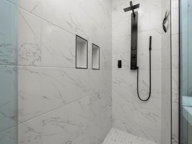 1336 N Hamlin Avenue, Chicago, IL 60651