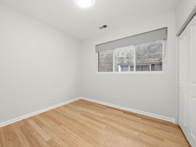 1336 N Hamlin Avenue, Chicago, IL 60651