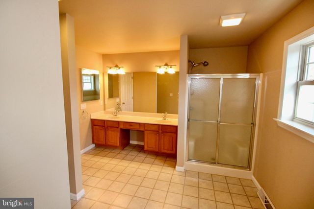 414 CHOWNING PL, Lancaster, PA 17601