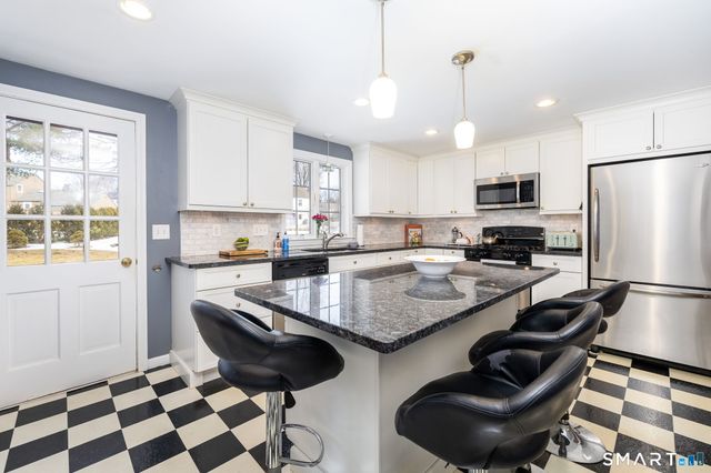 31 Ox Yoke Drive, Wethersfield, CT 06109