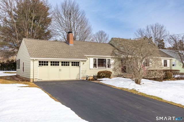 31 Ox Yoke Drive, Wethersfield, CT 06109