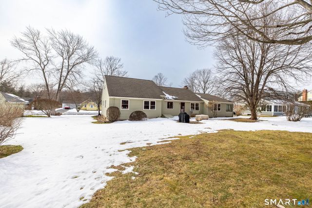 31 Ox Yoke Drive, Wethersfield, CT 06109