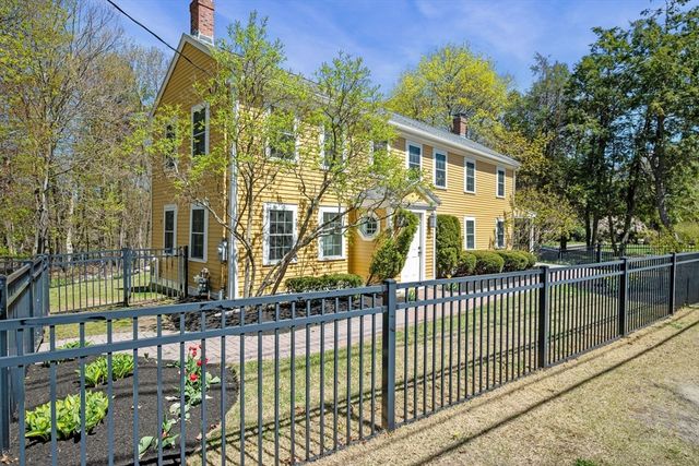 1 Chestnut St, North Reading, MA 01864