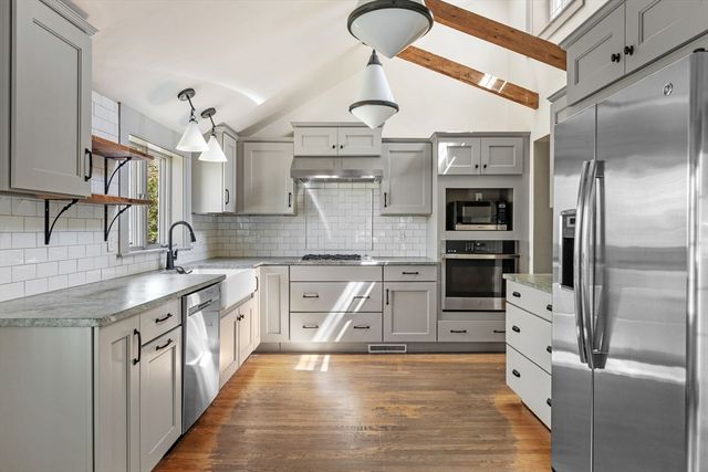 1 Chestnut St, North Reading, MA 01864