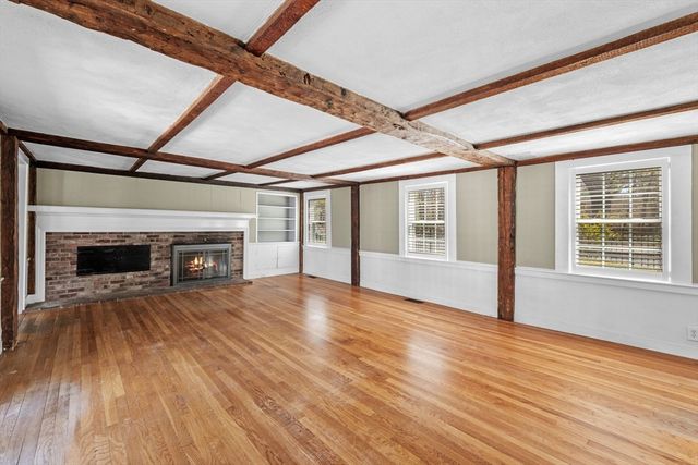 1 Chestnut St, North Reading, MA 01864