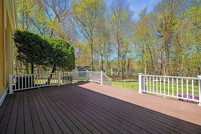 1 Chestnut St, North Reading, MA 01864