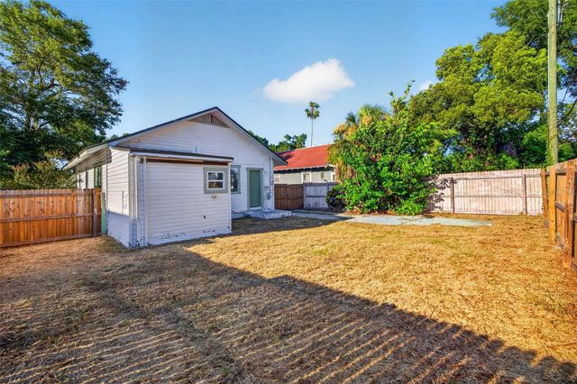 1042 8TH AVENUE S, St Petersburg, FL 33705