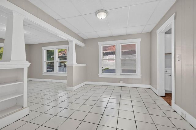 1042 8TH AVENUE S, St Petersburg, FL 33705