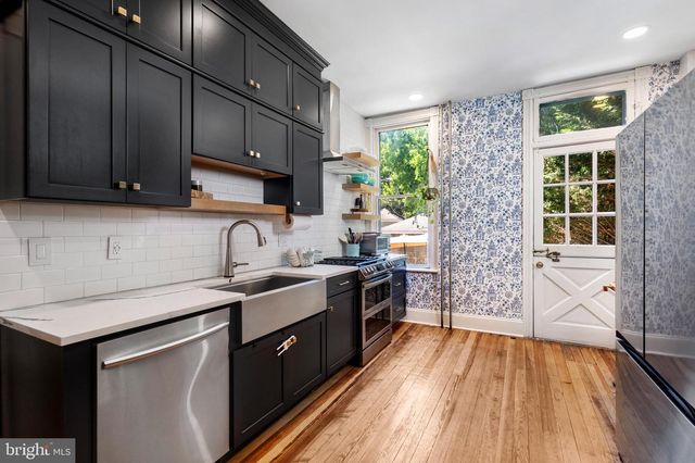 525 N LOCUST ST, Hagerstown, MD 21740