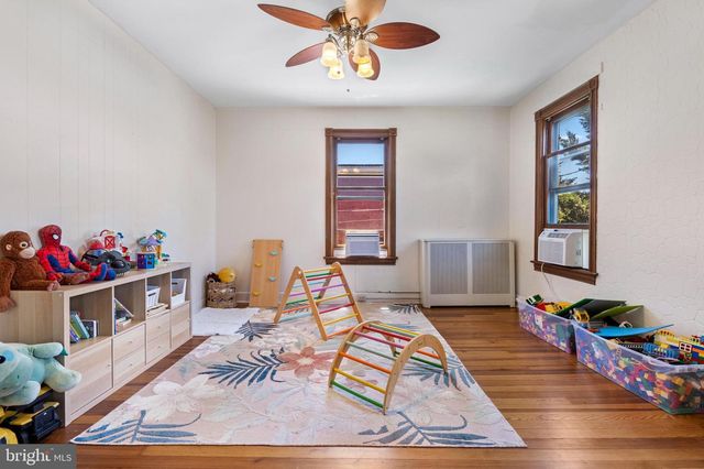 525 N LOCUST ST, Hagerstown, MD 21740