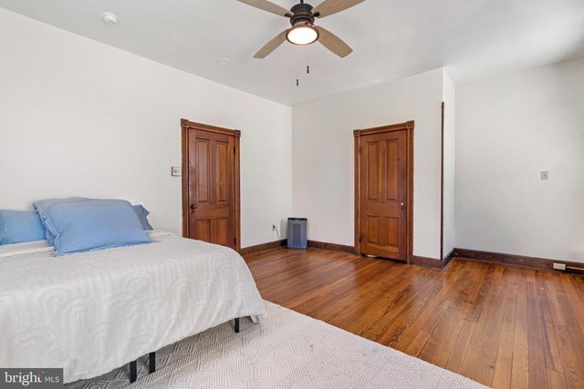 525 N LOCUST ST, Hagerstown, MD 21740