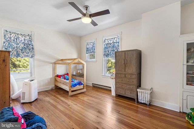 525 N LOCUST ST, Hagerstown, MD 21740