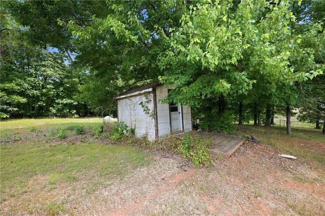 221 Dan Valley Road, Mayodan, NC 27027