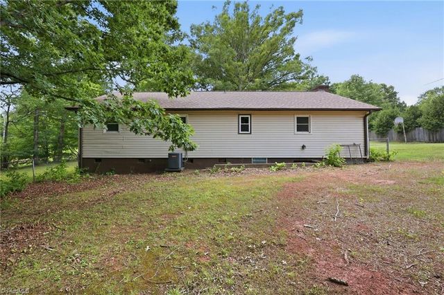 221 Dan Valley Road, Mayodan, NC 27027