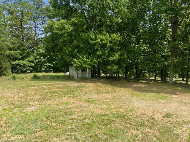 221 Dan Valley Road, Mayodan, NC 27027