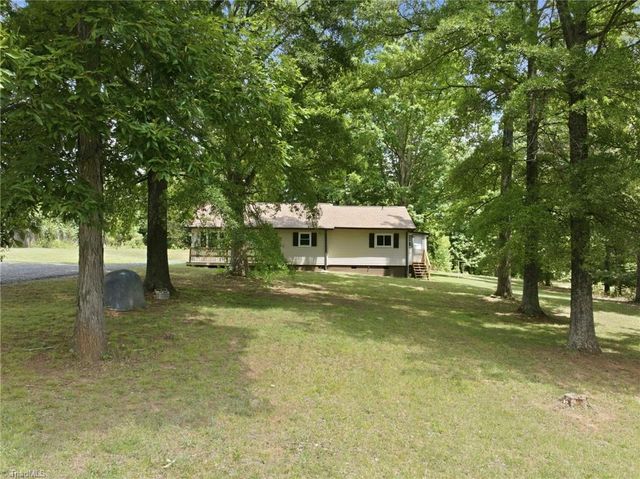 221 Dan Valley Road, Mayodan, NC 27027