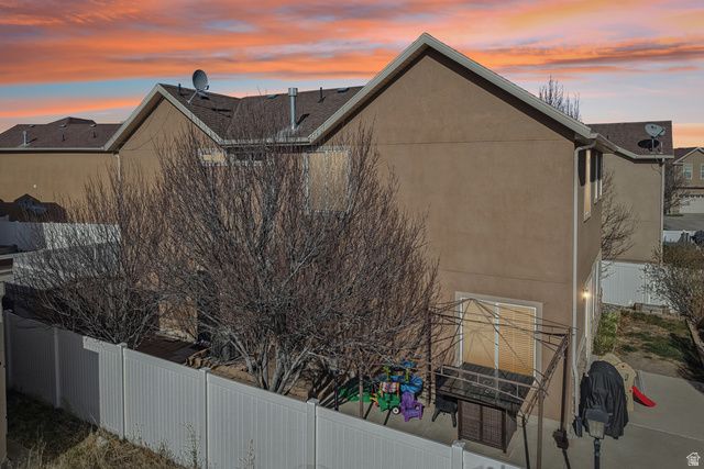 5103 W LONDON BAY DR, Riverton, UT 84096
